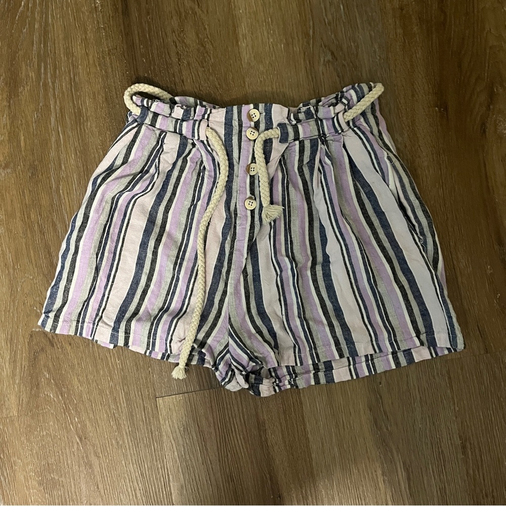 Summer stripped short